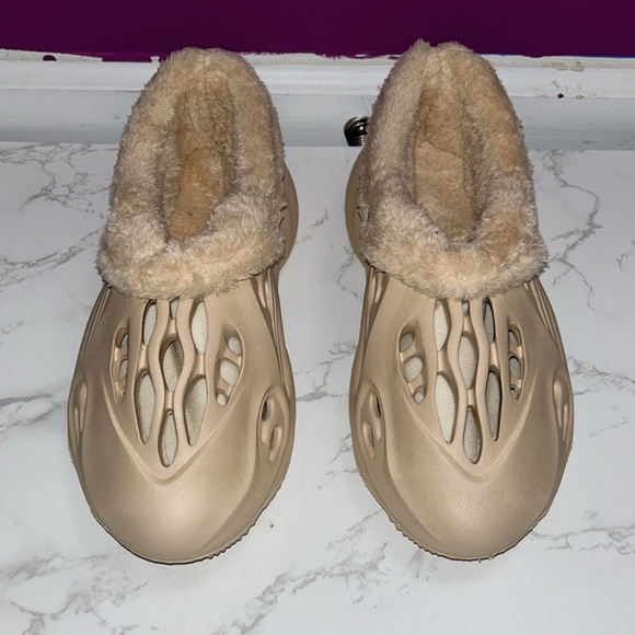 Furry Runners - Picture 9 of 10